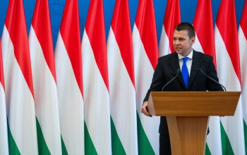 A június 9-ei választás tétje háború vagy béke