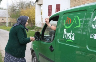 Belehúz a Magyar Posta karácsony előtt