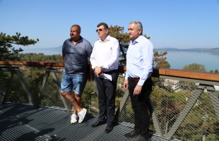 Töretlen a Balaton népszerűsége