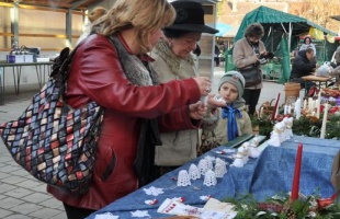 Megnyílt az adventi vásár a Nagypiacon