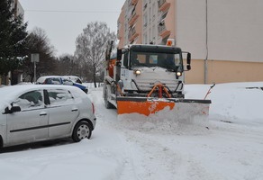 Ismét havazik