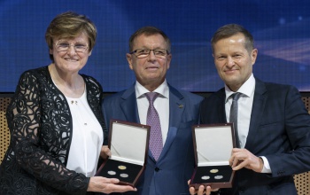 Emlékérmét bocsátott ki a Magyar Nemzeti Bank Karikó Katalin és Krausz Ferenc tiszteletére