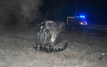 Megpördült és az oldalára borult autójával az ittas sofőr