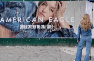 Megerősítette az American Eagle: Sydney Sweeney reklámja kizárólag a jó farmerekről szól