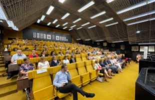 Gelencsér Attila: remélem, hogy a 2021/22-es tanévet tantermi oktatásban tudjuk végigcsinálni