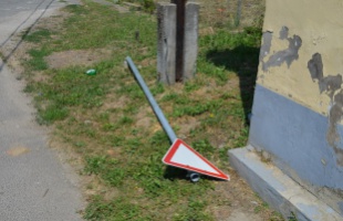 Útban volt a jelzőtábla