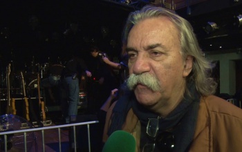 Schuster a Kaptafával vág oda a rockszakmának