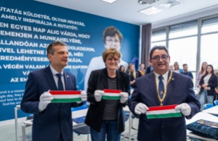 Egyetemi tanterem viseli Karikó Katalin nevét