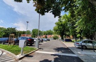 Díjmentesen parkolhatnak a kezelésre érkező betegek a kórház melletti új parkolóban