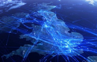 Hétezer repülő egy videón a britek felett