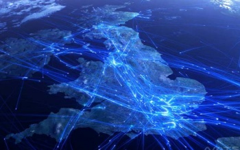 Hétezer repülő egy videón a britek felett