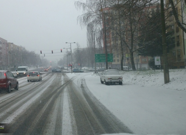 Kaposváron is havazik