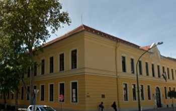 A Kodály iskolát is szétverte a jég, balesetveszélyessé vált az épület