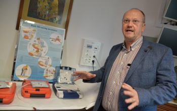 Modern defibrillátorokkal gazdagodott a Kaposvári Kistérségi Polgárőr Egyesület