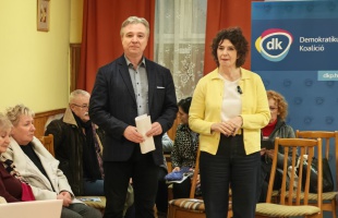 „Nekünk Klára kell!” – Erős baloldalt és köztársaságot ígért a DK Kaposváron
