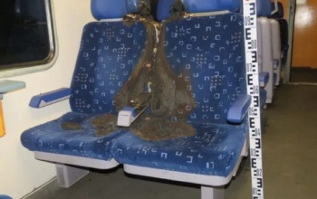 Késett a vonat ezért felgyújtotta üléseit egy segesdi férfi