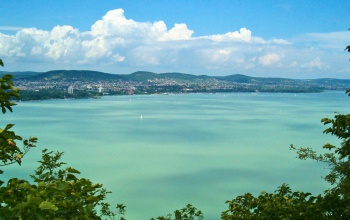 Egyre kritikusabb a helyzet a Balatonnál a szakértők szerint