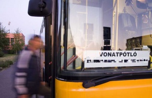 Vonatpótló buszok Fonyódig és a dél-balatoni vonalon