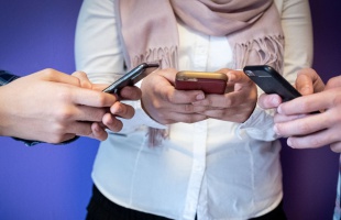 NMHH: nyártól a mobilszámokat is nehezebb lesz hamisítani