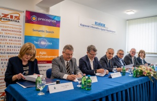 A jövő kihívásaira keres megoldásokat az új informatikai képzőközpont