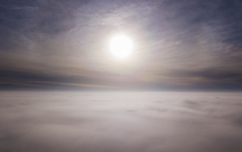 Köd és napsütés harca