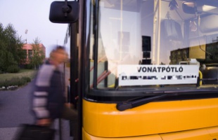 Egész nyáron vonatpotló buszok járnak Kaposvár és Dombóvár között