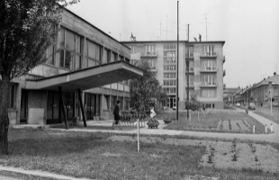 25 éve kezdődött a megyei könyvtár bővítése