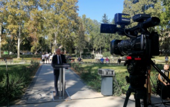 Birtokba vehették a kaposváriak a teljesen megújult Színház parkot