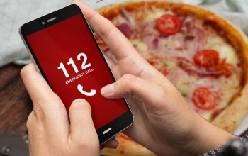 Nem, nem lehet pizzát rendelni a 112-es telefonszámon, de ez a férfi azért megpróbálta