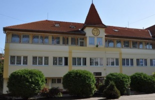 A Lorántffy Zsuzsanna Református Általános Iskola és Gimnázium