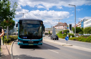 Újabb 13 elektromos busz állt forgalomba