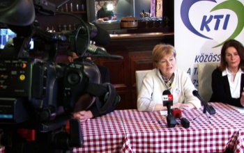 Szili Katalin: a jelöltjeink nem folytatnak gyűjtögető életmódot