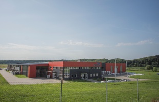 Tízéves a Cabero gyártócsarnoka
