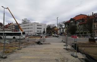 Szerdától lezárták a Petőfi téri gyalogos-átkelőhelyet