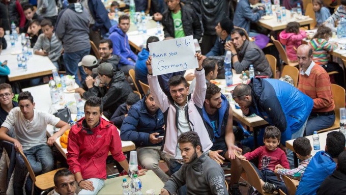 Migránsáradat után egy évvel