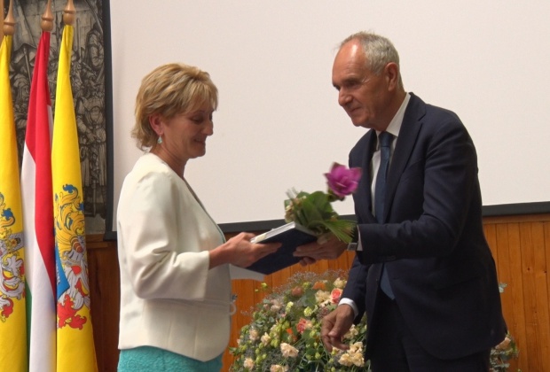 A kaposvári pedagógusokat díjazták a központi tanévnyitó ünnepségen
