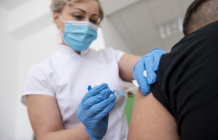 Nem lehet időpontot foglalni AstraZeneca-vakcinára