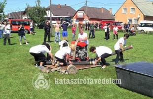 Önkéntes tűzoltók versenyeztek Nagybajomban