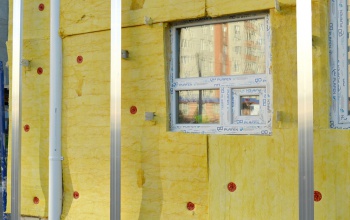 Miben van fontos szerepük a szigetelőanyagoknak?