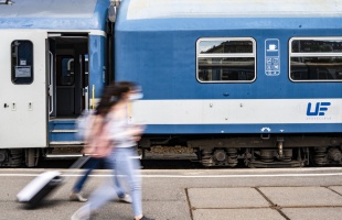 Végre fellélegezhetünk a tömegközlekedési eszközökön és az állomásokon is