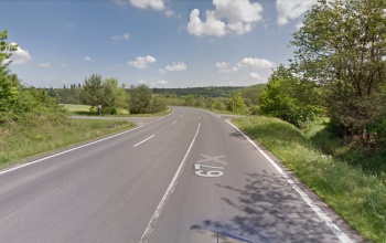 Baleset a 67-es úton, a Gyertyánosi parkerdő közelében