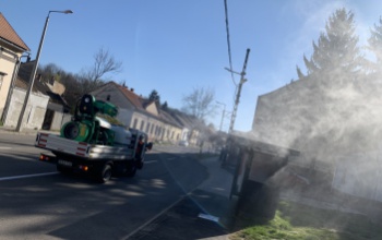 Fertőtlenítik a kaposvári buszmegállókat
