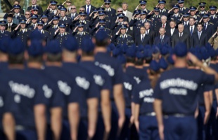 Január elsejével emelkedett a rendvédelmi dolgozók bére