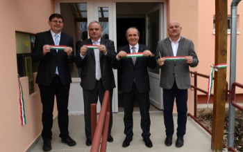 Megújult a hetesi önkormányzat épülete, valamint a szociális központ is