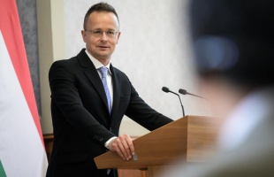 Szijjártó Péter: újabb fűtőelem-szállítmány érkezett, továbbra is garantált a paksi atomerőmű működése