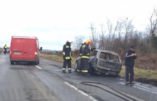Kigyulladt autó miatt volt útlezárás a 67-esen