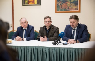 A háborúból Magyarországnak ki kell maradnia