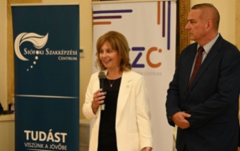 Z-k és alfák fejlődése az oktatásban és a munka világában