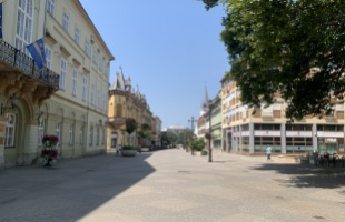 Átvette a csend és a nyugalom a város feletti uralmat