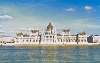 Marad a háborús veszélyhelyzet